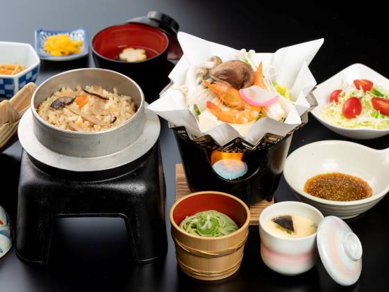 ご昼食 温泉湯豆腐と